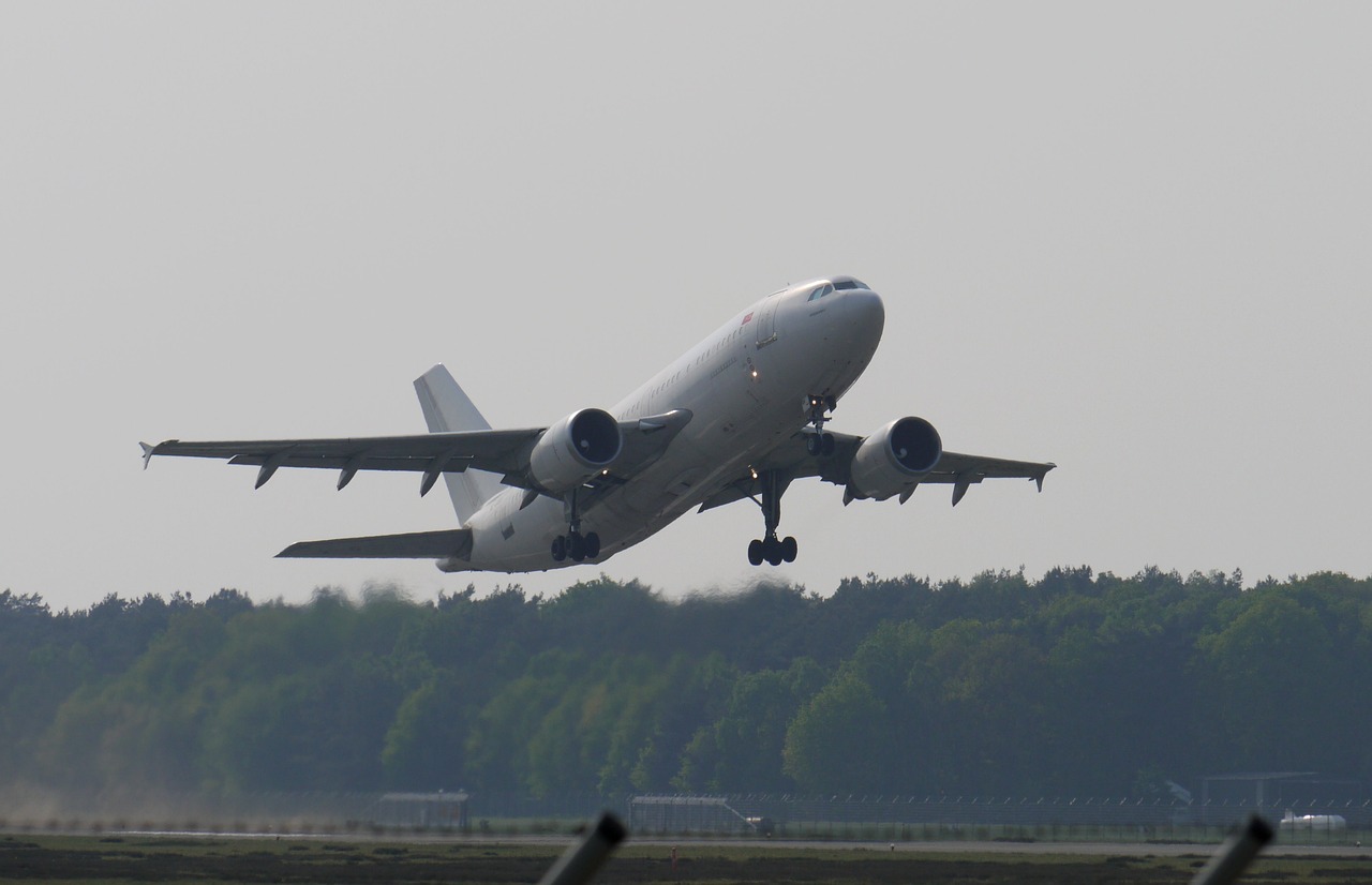 南充双机场建设成就，城市航空枢纽新里程碑探索